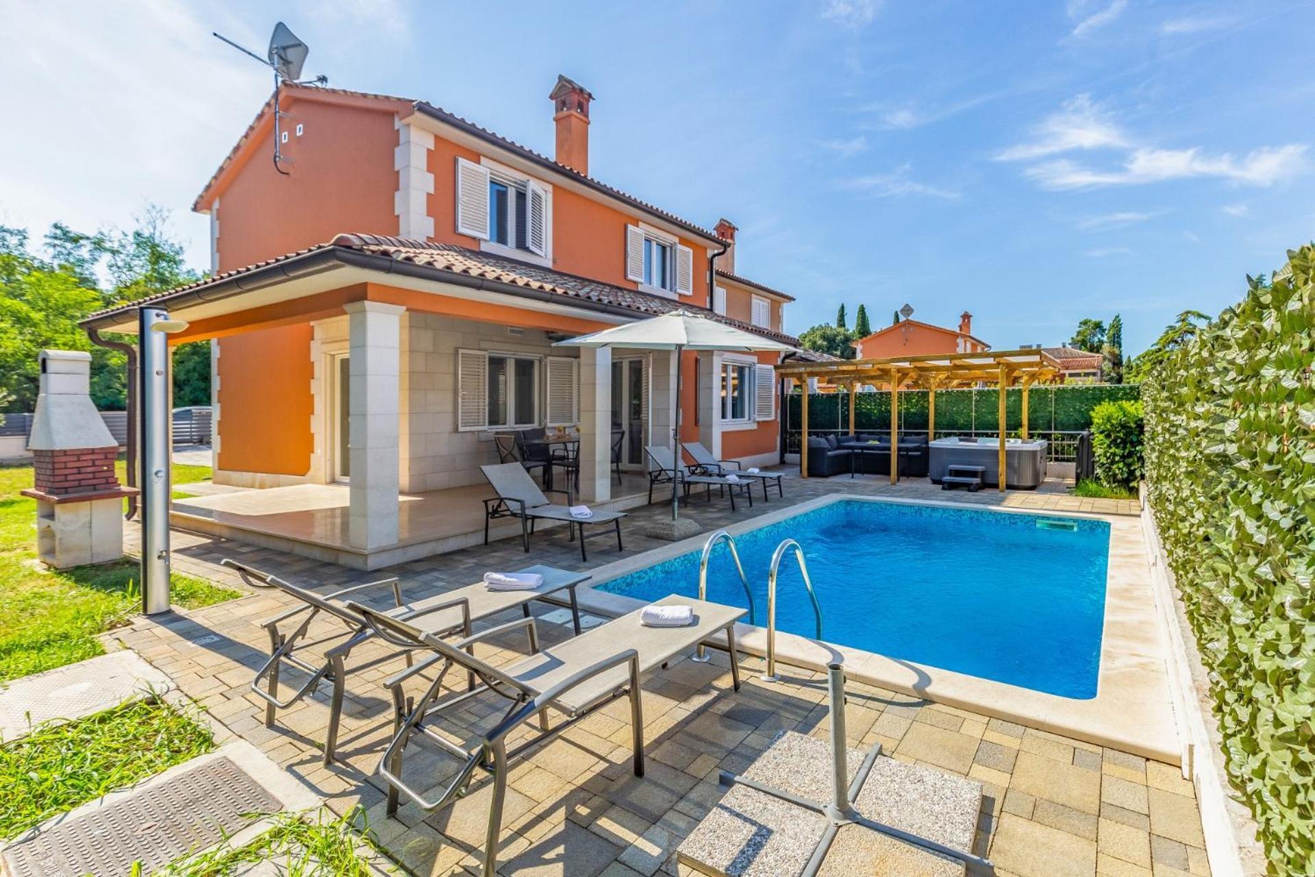 Villas Lotus With Pool And Jacuzzi Pula Zewnętrze zdjęcie