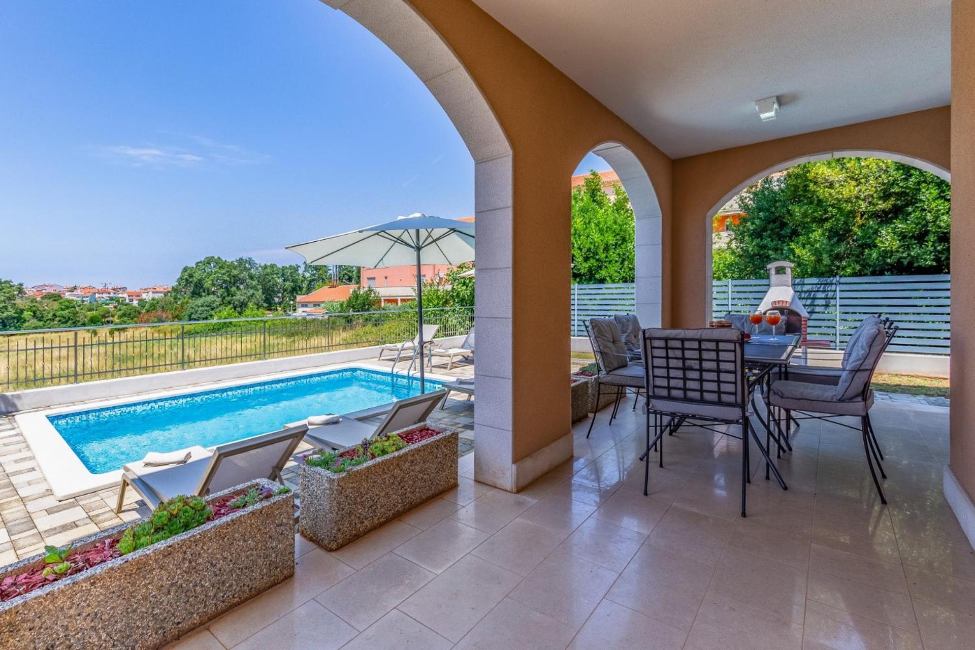 Villas Lotus With Pool And Jacuzzi Pula Zewnętrze zdjęcie