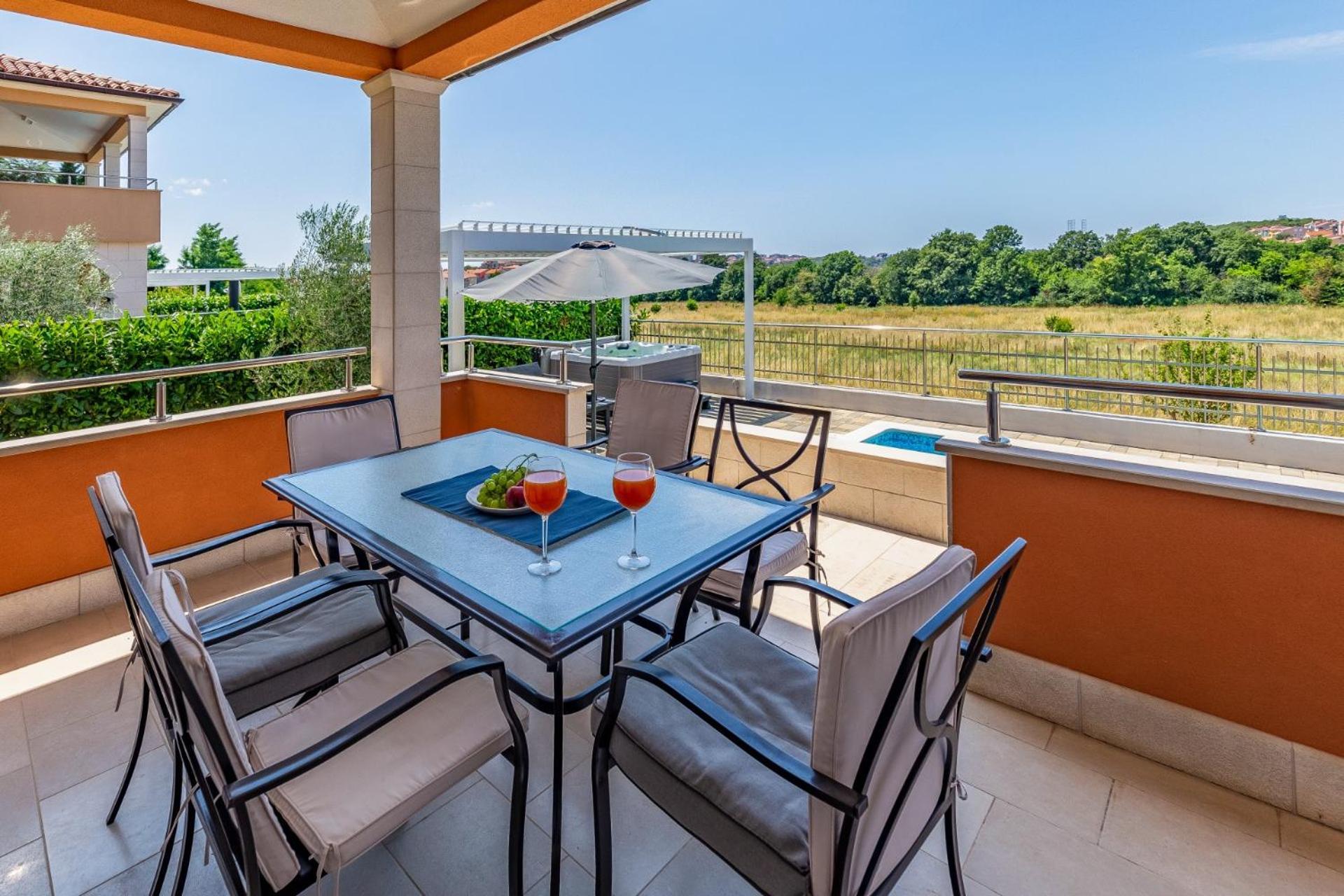 Villas Lotus With Pool And Jacuzzi Pula Zewnętrze zdjęcie
